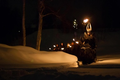 Midvinterglöd 2012: Lucia i folktron. Foto: Daniel Funseth. Midvinterglöd 2012: Lucia i folktron. Foto: Daniel Funseth.